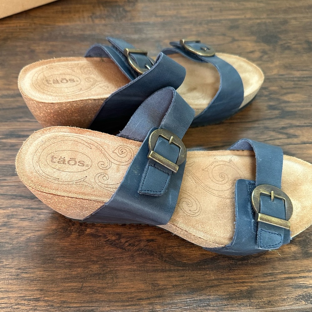 Taos Anna Blue Wedge Slide Sandal, women’s size 8-8.5, new in box.